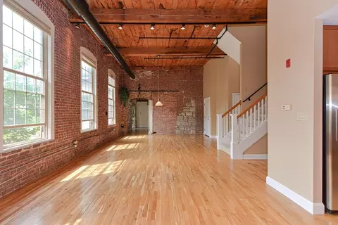 12 Brookside Rd #34, Westford, MA 01886