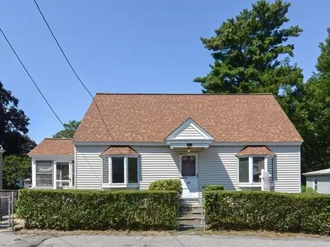 97 Sylvester St, Lawrence, MA 01843