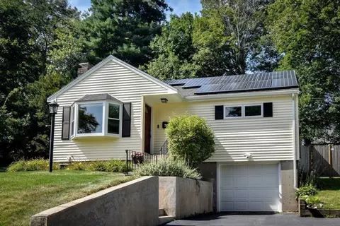 20 Mcphee Rd, Framingham, MA 01701