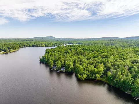 15 Browns Lake Rd, Ashburnham, MA 01430