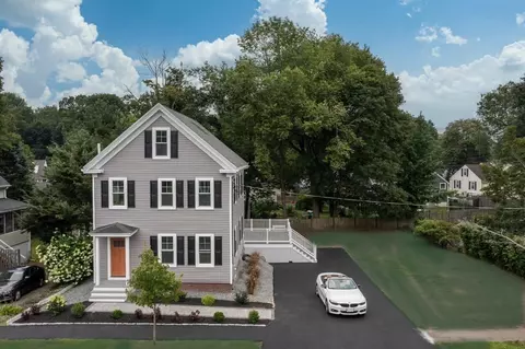 121 Green St, Reading, MA 01867