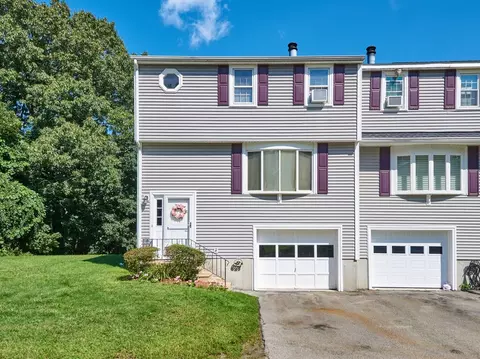 11 Village Grn #11, Millbury, MA 01527