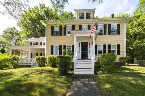 29 First Parish Rd, Scituate, MA 02066