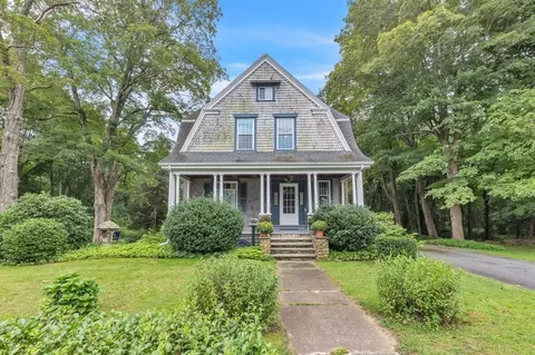 47 Field St, Taunton, MA 02780