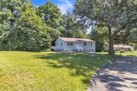 185 Murphy Ln, Chicopee, MA 01020 photo 3