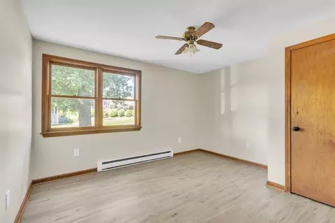 185 Murphy Ln, Chicopee, MA 01020 photo 20