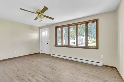 185 Murphy Ln, Chicopee, MA 01020 photo 11