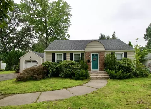 79 Grove St, West Springfield, MA 01089