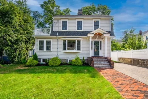 61 Willowdean Ave, Boston, MA 02132