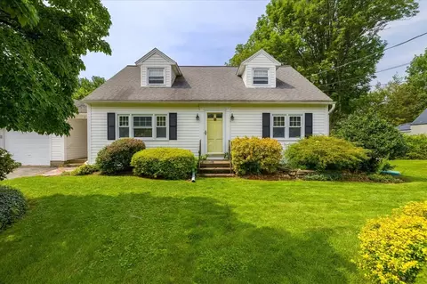 1 Paxton Rd, Spencer, MA 01562
