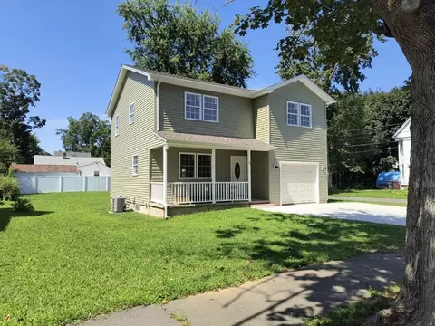 21 Allen Ave, Westfield, MA 01085