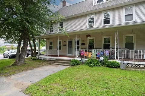 66 Lake St #66, Whitinsville, MA 01588