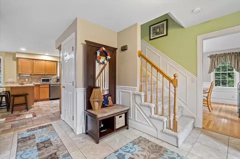 6 Strawberry Knoll Dr, Sutton, MA 01590 photo 4