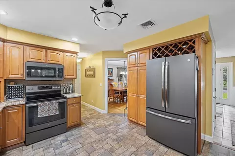 6 Strawberry Knoll Dr, Sutton, MA 01590 photo 7