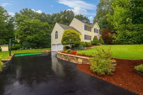 6 Strawberry Knoll Dr, Sutton, MA 01590 photo 2