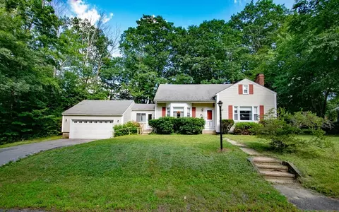 12 Becky Ave, Gardner, MA 01440