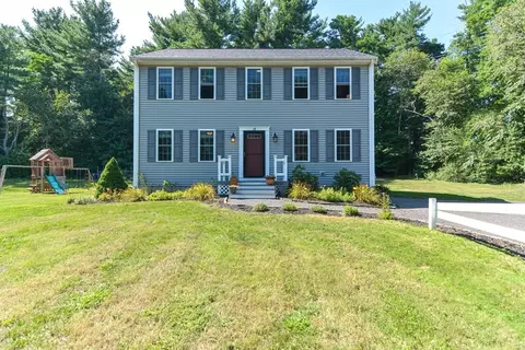 13 Hill St, Berkley, MA 02779
