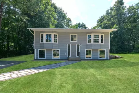 53 Mystery Ln, Athol, MA 01331