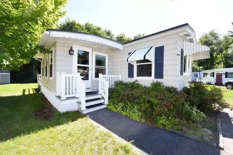 56 Hickory Rd, Taunton, MA 02780