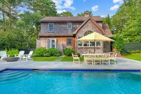 70 Marthas Rd, Edgartown, MA 02539 photo 4