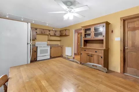 24 Walker St, Gloucester, MA 01930 photo 18