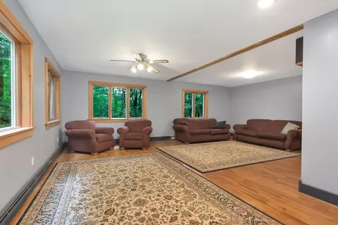 24 Walker St, Gloucester, MA 01930 photo 7
