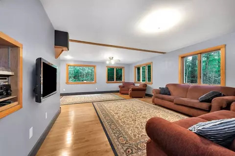 24 Walker St, Gloucester, MA 01930 photo 12