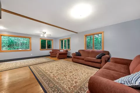 24 Walker St, Gloucester, MA 01930 photo 11