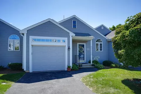 505 Village Ln #505, Bellingham, MA 02019