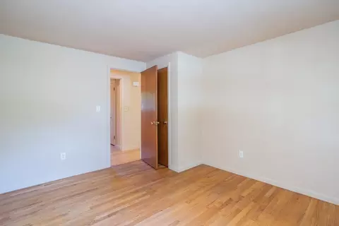 30 Penncastle St, Springfield, MA 01129 photo 11