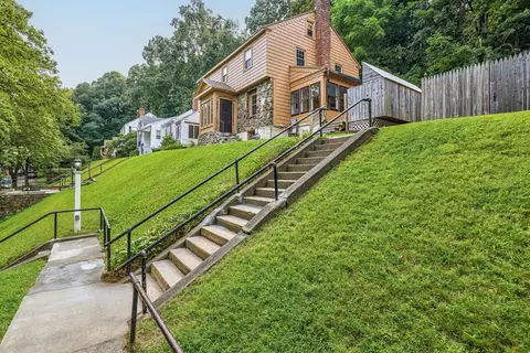 30 Saint Elmo Rd, Worcester, MA 01602 photo 12