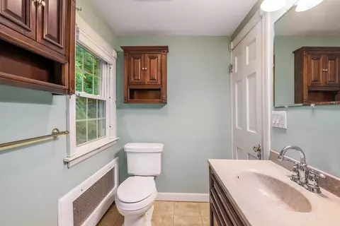 30 Saint Elmo Rd, Worcester, MA 01602 photo 36