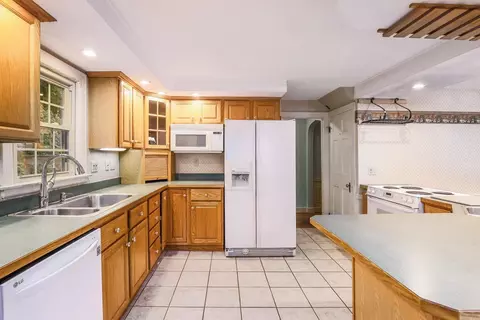 30 Saint Elmo Rd, Worcester, MA 01602 photo 26