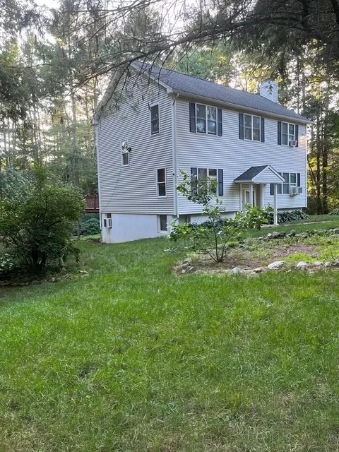 18 Cathy Ln, Barre, MA 01005 photo 2