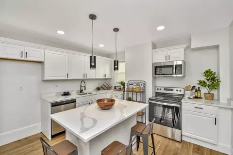 10 Grant Rd, Boston, MA 02124