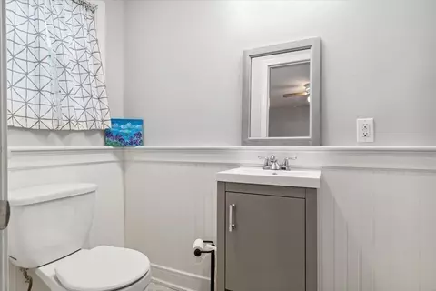 74 Walnut St, Lynn, MA 01905 photo 12
