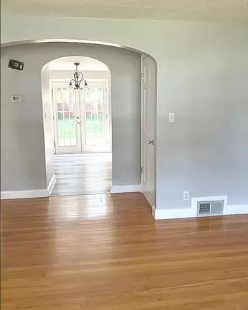 212 Bowles Park, Springfield, MA 01104 photo 5