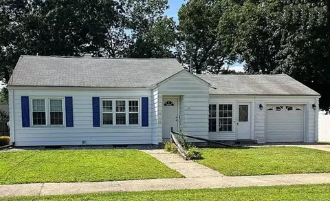 212 Bowles Park, Springfield, MA 01104