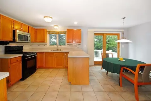 17 Dettling Rd, Maynard, MA 01754 photo 11