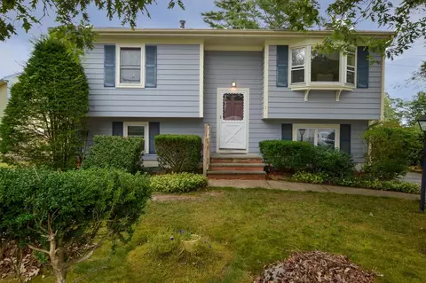 1 Puritan Ave, Wareham, MA 02538
