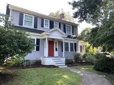 80 Fearing St, Amherst, MA 01002