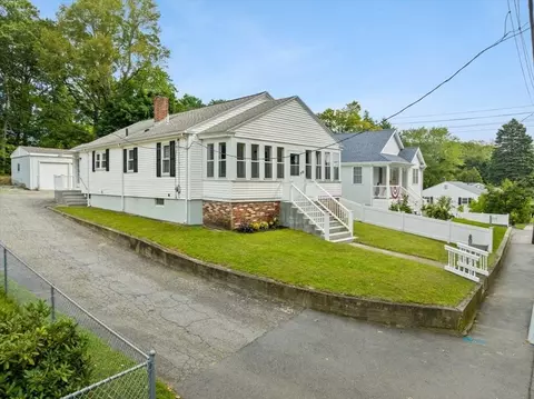 89 Kilmer Ave, Taunton, MA 02780