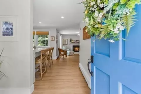 82 Lakeside Dr E, Barnstable, MA 02632 photo 8