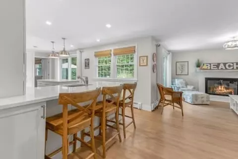 82 Lakeside Dr E, Barnstable, MA 02632 photo 9