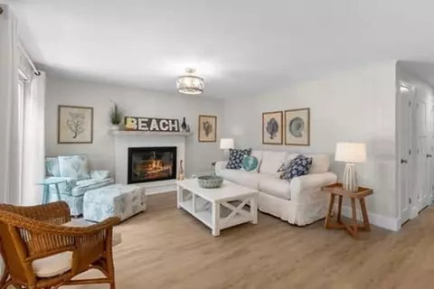 82 Lakeside Dr E, Barnstable, MA 02632 photo 10