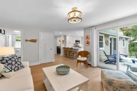 82 Lakeside Dr E, Barnstable, MA 02632 photo 11
