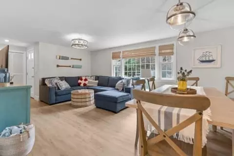82 Lakeside Dr E, Barnstable, MA 02632 photo 16