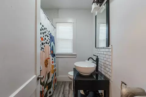94 Newhall St, Springfield, MA 01109 photo 7