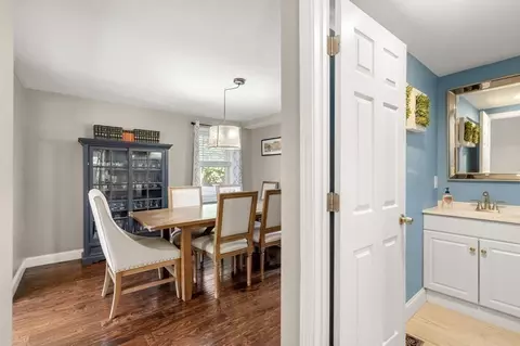 7 Washington St, Reading, MA 01867 photo 13