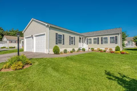 20 Edgestone Dr, Bridgewater, MA 02324